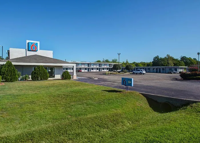 Motel 6-Sulphur Springs, Tx